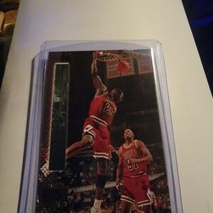 Topps Basketball Trading Card - Red and Black